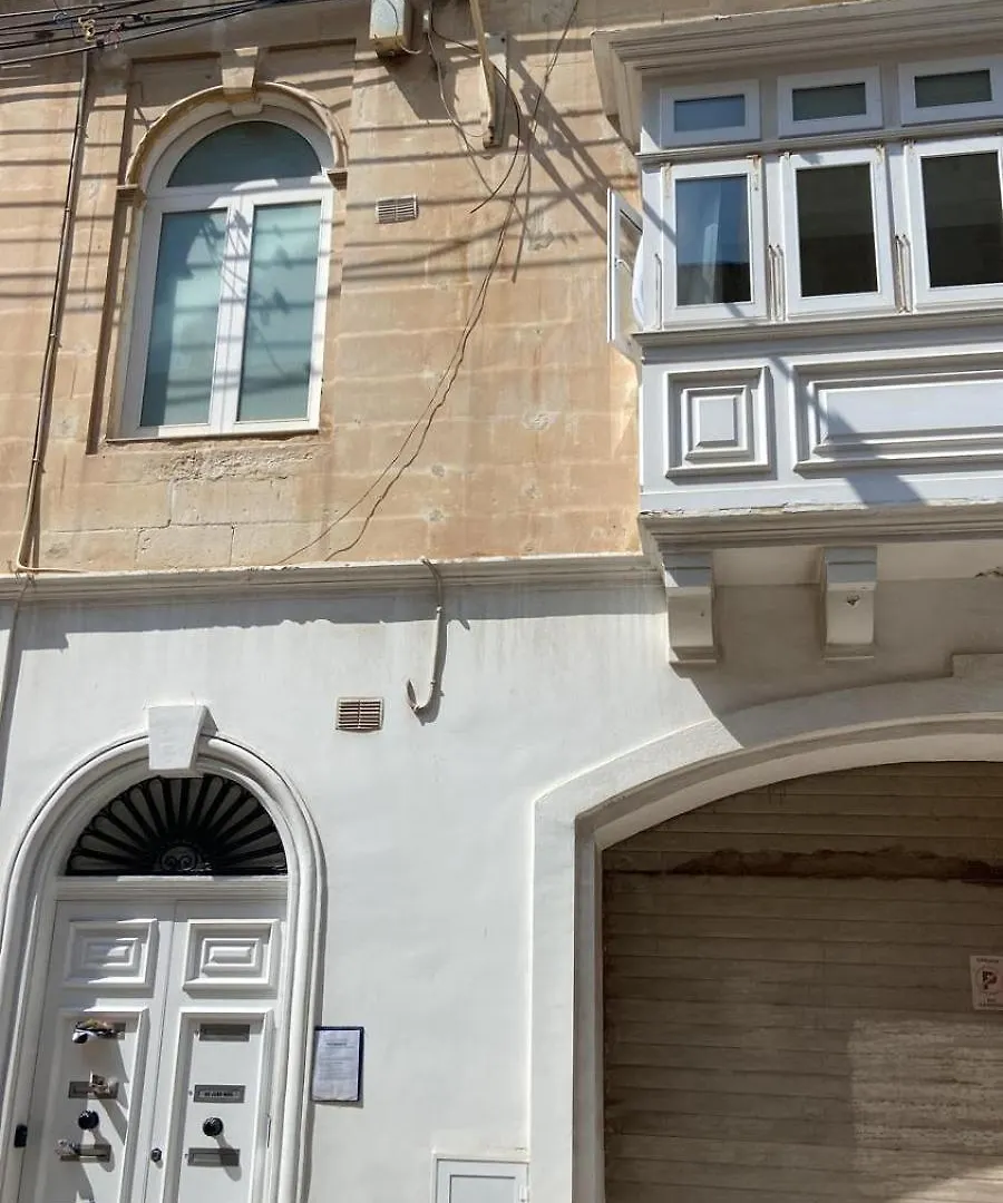 Central Sliema Apartment